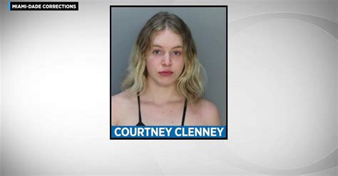 Instagram model Courtney Clenney charged with murdering。